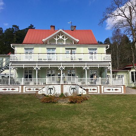 Hotell Torpa Pensionat - Sweden Hotels Södertälje Dış mekan fotoğraf